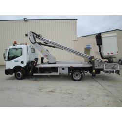 Nacelle télescopique sur camion Porteur NISSAN VL (hauteur 18m)